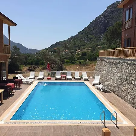 7 Boutique Hotel 2*